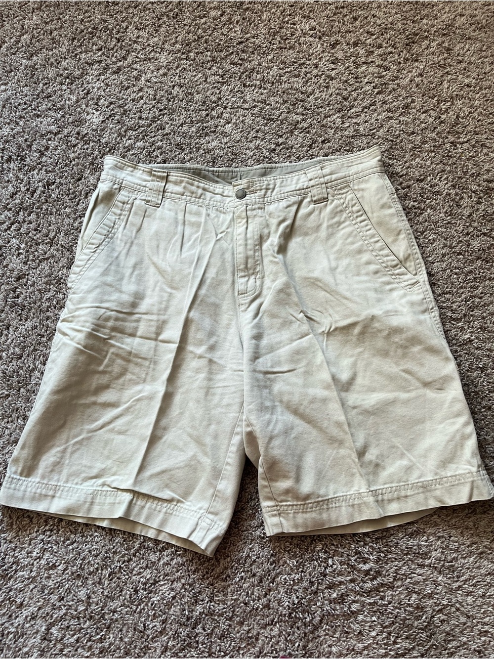 Vintage Columbia Men’s Pleated Chino Shorts Beige Khaki Outdoor Dad Hiking Sz 36